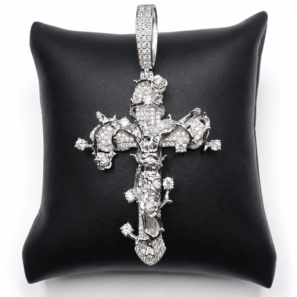 925 Sterling Silver 6.90CT MOISSANITE Thorn aline Crucifix Cross Men’s Pendant